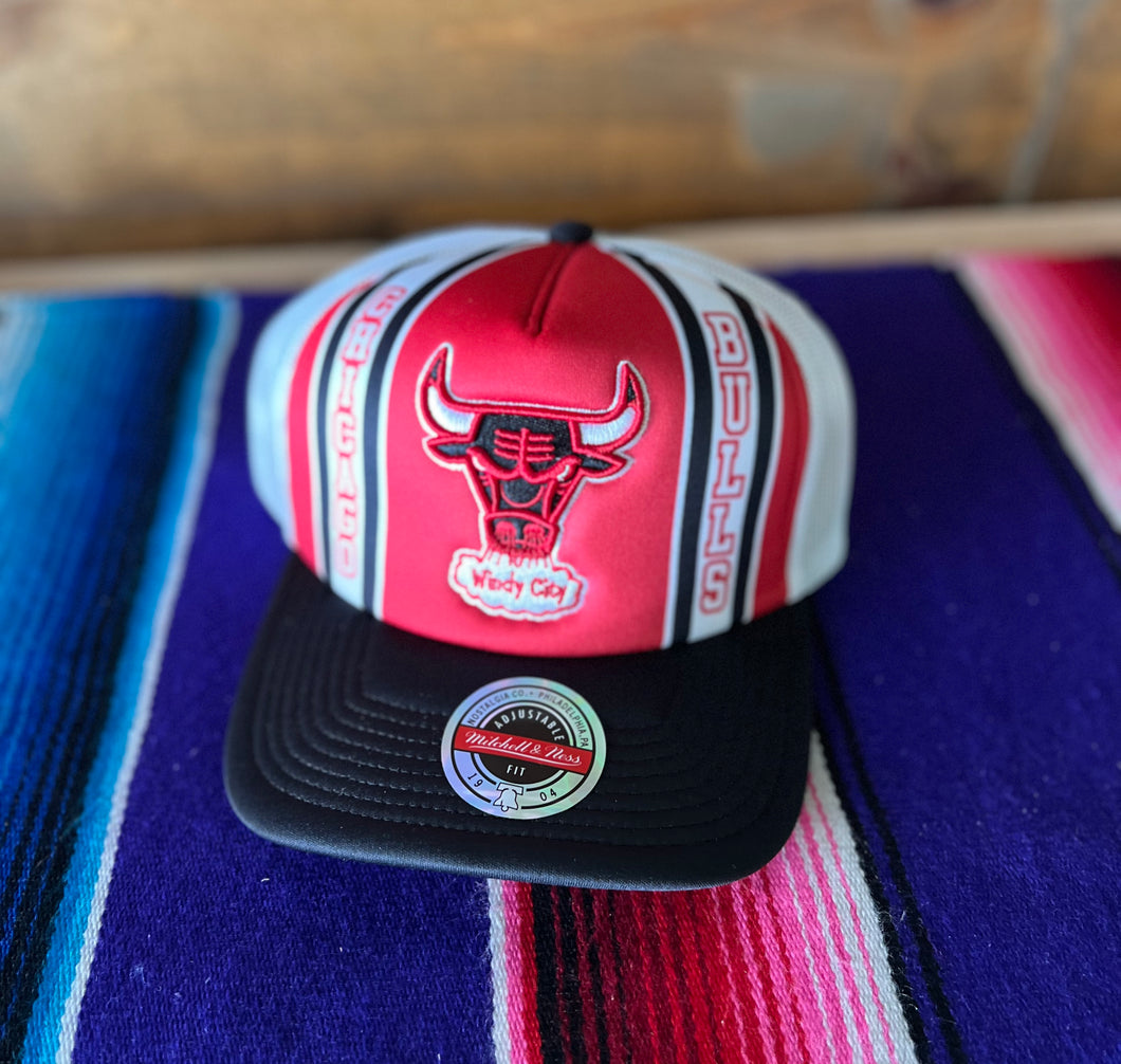 Mitchell & Ness - Chicago Bulls “Retro” Trucker Hat